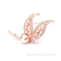 White pearl bead clear crystal silver plated leaves Brooch pin clip girl jewelry